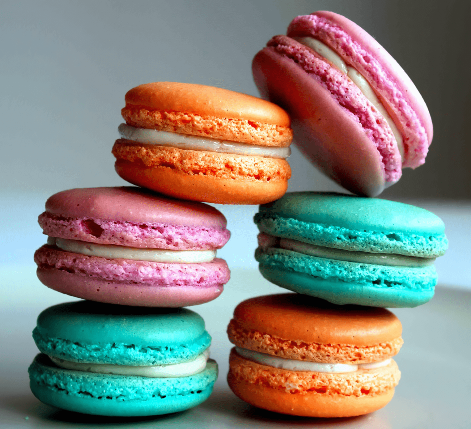 Клубничные макаронс на итальянской меренге (Macarons a la fraise)