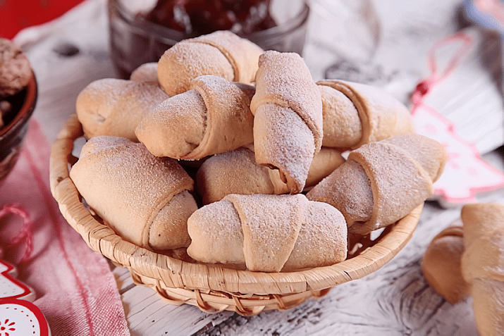 Рогалики с джемом