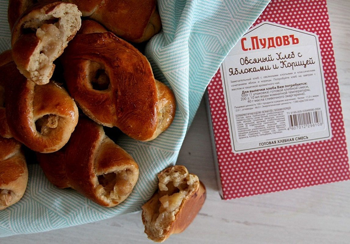 Яблочные пирожки в духовке