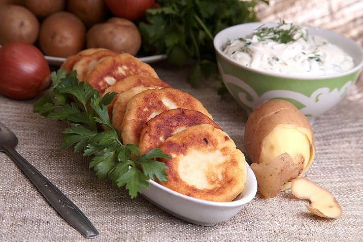 Картофельные оладьи с хреном