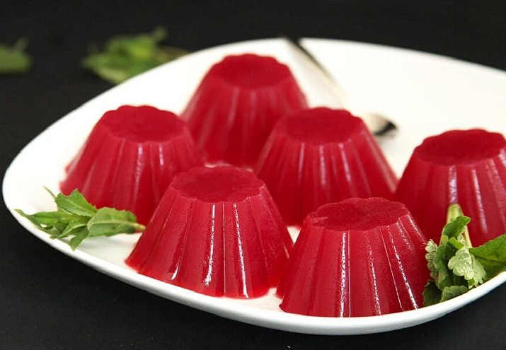 Желе из чая каркаде на агар-агаре
